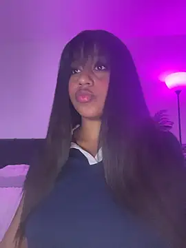 charlotteeruss online show from February 8, 1:20 am