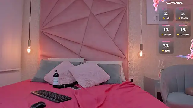 Snapshot of violett_sex_ chatting on January 25, 4:02 am violett sex  online show from January 25, 4:02 am