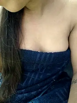 Snapshot of Roshni_98 chatting on September 11, 6:46 am Roshni 98 online show from September 11, 6:46 am