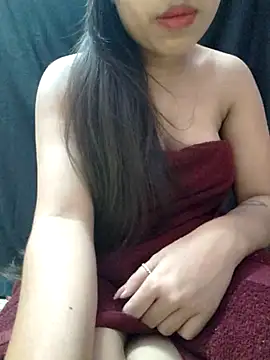 Snapshot of Roshni_98 chatting on June 3, 2:33 pm Roshni 98 online show from June 3, 2:33 pm