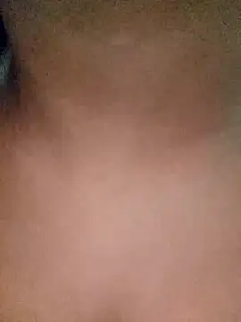 Snapshot of Roshni_98 chatting on June 22, 3:31 pm Roshni 98 online show from June 22, 3:31 pm