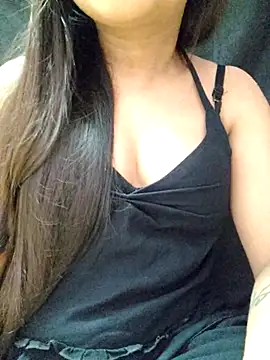 Snapshot of Roshni_98 chatting on July 28, 7:50 pm Roshni 98 online show from July 28, 7:50 pm