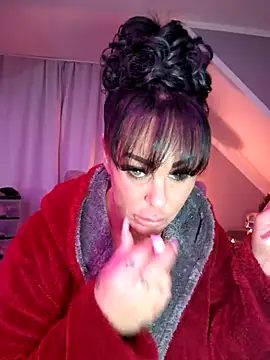 Snapshot of hotmilfbitch chatting on March 4, 4:17 am hotmilfbitch online show from March 4, 4:17 am