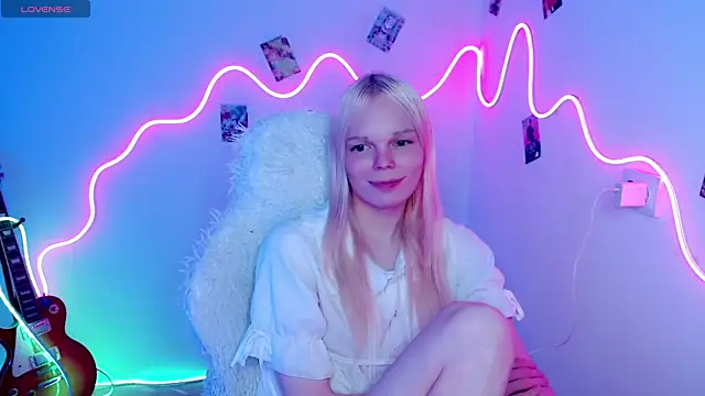 Emily Nyaffee online show from October 20, 6:08 pm