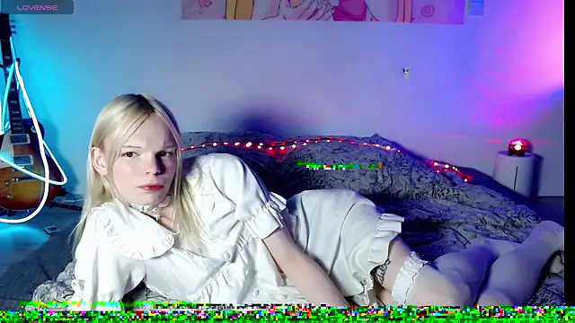 Emily Nyaffee online show from July 25, 4:37 pm