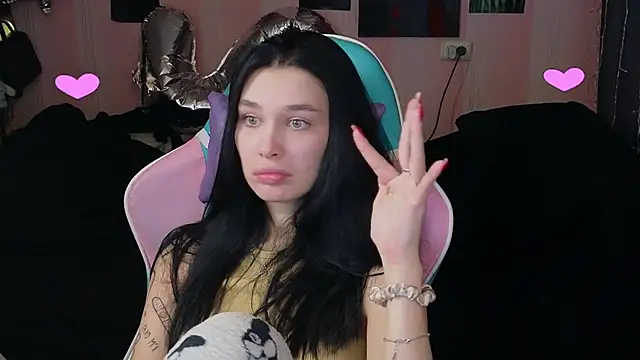 Snapshot of Amanda_Tender chatting on February 2, 10:17 pm Amanda Tender online show from February 2, 10:17 pm