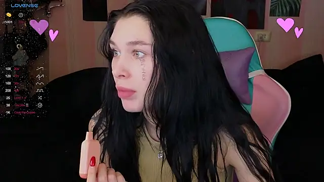 Snapshot of Amanda_Tender chatting on February 12, 9:22 pm Amanda Tender online show from February 12, 9:22 pm