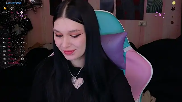 Snapshot of Amanda_Tender chatting on February 16, 9:05 pm Amanda Tender online show from February 16, 9:05 pm