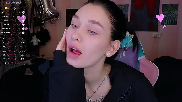 Snapshot of Amanda_Tender chatting on February 20, 9:31 pm Amanda Tender online show from February 20, 9:31 pm