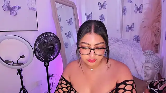Snapshot of NatashaBrown12 chatting on June 13, 2:48 pm NatashaBrown12 online show from June 13, 2:48 pm
