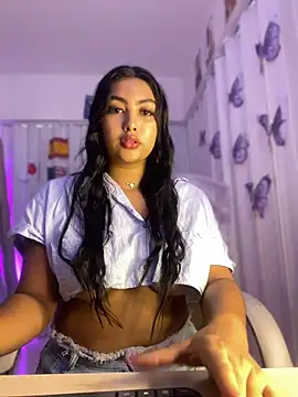 Snapshot of NatashaBrown12 chatting on June 25, 2:54 pm NatashaBrown12 online show from June 25, 2:54 pm