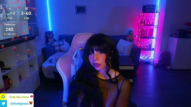 PetiteAngel666 online show from February 2, 4:59 am