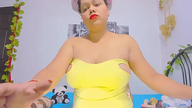 Alhelqueen online show from October 10, 7:35 pm