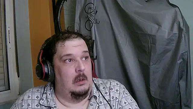 porkorossy online show from November 8, 5:29 am