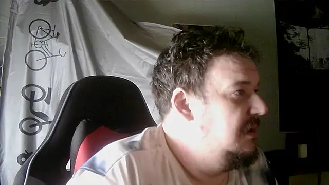 Snapshot of porkorossy chatting on May 4, 8:54 am porkorossy online show from May 4, 8:54 am