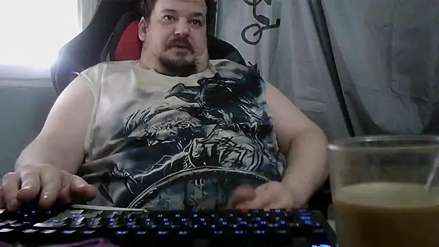 Snapshot of porkorossy chatting on May 15, 7:15 am porkorossy online show from May 15, 7:15 am