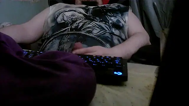 Snapshot of porkorossy chatting on May 19, 9:32 pm porkorossy online show from May 19, 9:32 pm