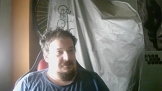 Snapshot of porkorossy chatting on June 1, 8:05 am porkorossy online show from June 1, 8:05 am