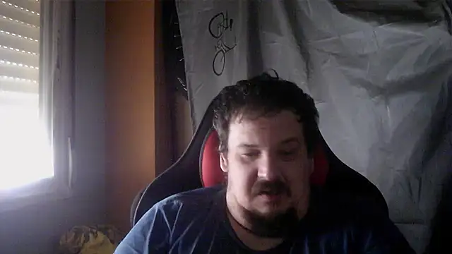 Snapshot of porkorossy chatting on June 5, 7:14 am porkorossy online show from June 5, 7:14 am