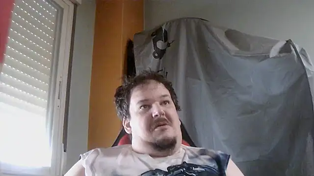 Snapshot of porkorossy chatting on June 12, 7:29 am porkorossy online show from June 12, 7:29 am