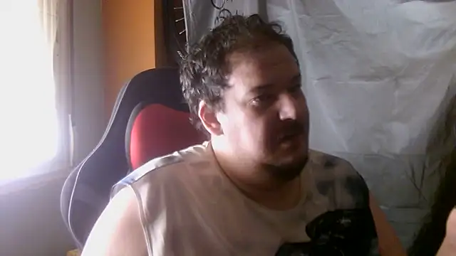 Snapshot of porkorossy chatting on June 15, 10:17 am porkorossy online show from June 15, 10:17 am