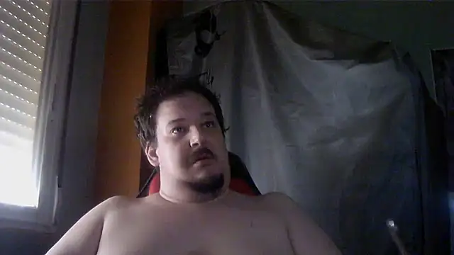Snapshot of porkorossy chatting on June 18, 7:30 am porkorossy online show from June 18, 7:30 am