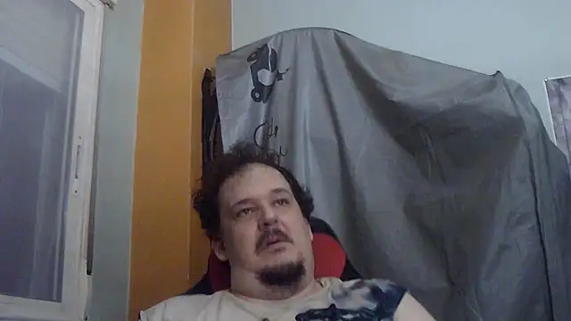 Snapshot of porkorossy chatting on June 19, 9:29 pm porkorossy online show from June 19, 9:29 pm