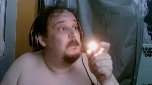 Snapshot of porkorossy chatting on June 21, 1:30 am porkorossy online show from June 21, 1:30 am