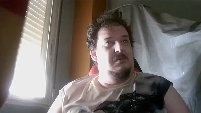 Snapshot of porkorossy chatting on June 21, 1:35 pm porkorossy online show from June 21, 1:35 pm