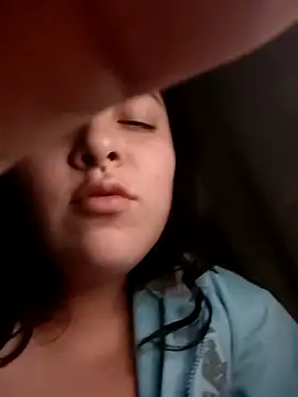 Snapshot of Chubbygrl20 chatting on November 3, 5:42 am Chubbygrl20 online show from November 3, 5:42 am