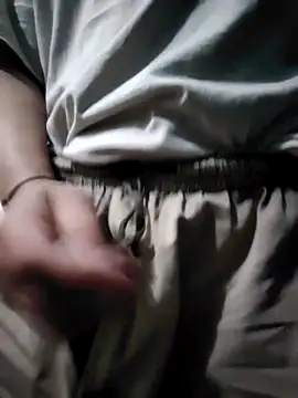 Snapshot of ZIMMY25 chatting on March 22, 3:41 am ZIMMY25 online show from March 22, 3:41 am