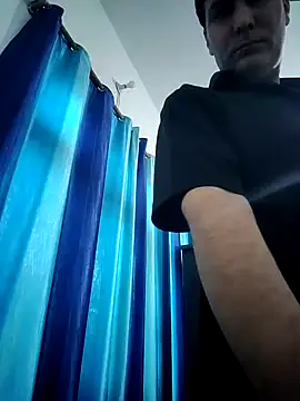 Snapshot of ZIMMY25 chatting on October 18, 6:16 am ZIMMY25 online show from October 18, 6:16 am