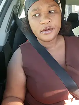 Snapshot of Bootyliciousbbw12 chatting on June 7, 8:18 am Bootyliciousbbw12 online show from June 7, 8:18 am
