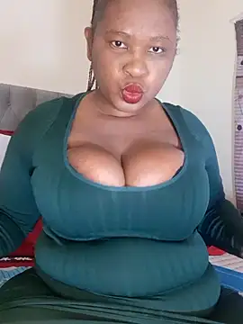 Snapshot of Bootyliciousbbw12 chatting on June 28, 7:58 am Bootyliciousbbw12 online show from June 28, 7:58 am