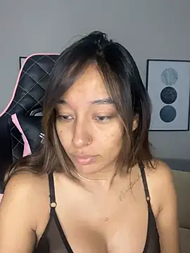 DianaHopson online show from February 22, 10:29 am