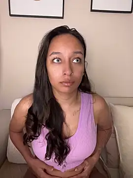 DianaHopson online show from April 30, 7:42 pm
