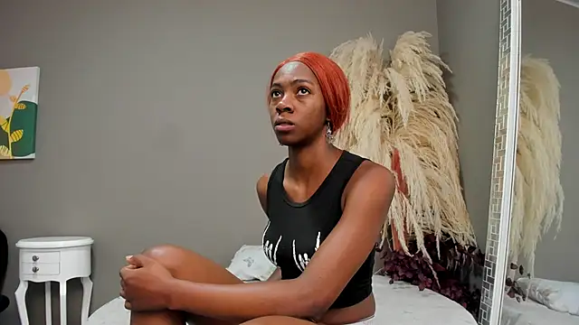 Shanelle   online show from October 25, 1:07 pm