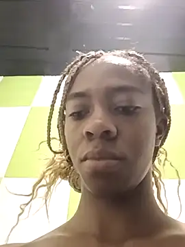 Shanelle   online show from February 3, 12:10 pm