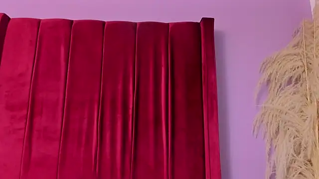 Shanelle   online show from February 12, 1:50 pm