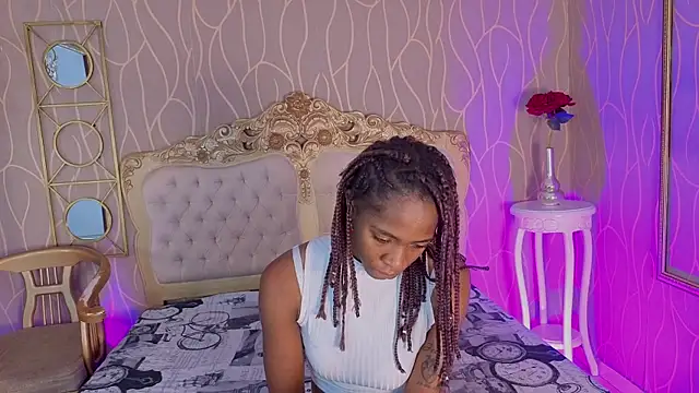 Shanelle   online show from July 31, 1:54 pm