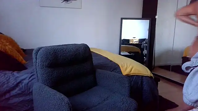 sarametisse26 online show from February 25, 7:18 am