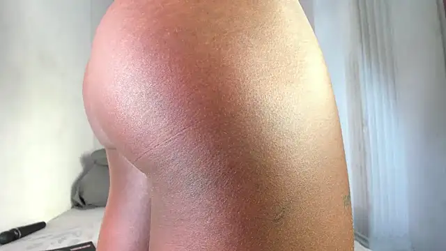 Snapshot of ebonnyygoddes chatting on October 9, 7:01 pm ebonnyygoddes online show from October 9, 7:01 pm