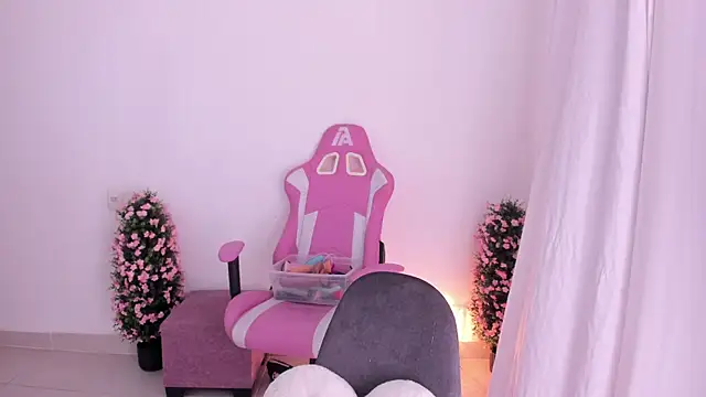 keissy rincon  online show from November 14, 11:02 pm