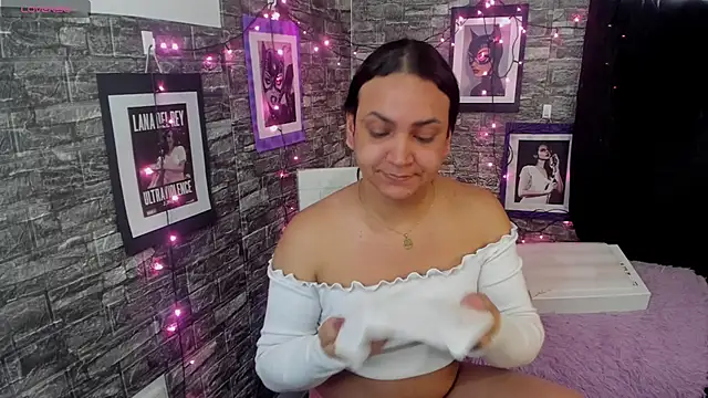 Andrys  online show from February 3, 8:14 pm