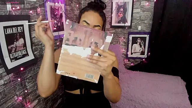 Andrys  online show from March 11, 9:43 pm