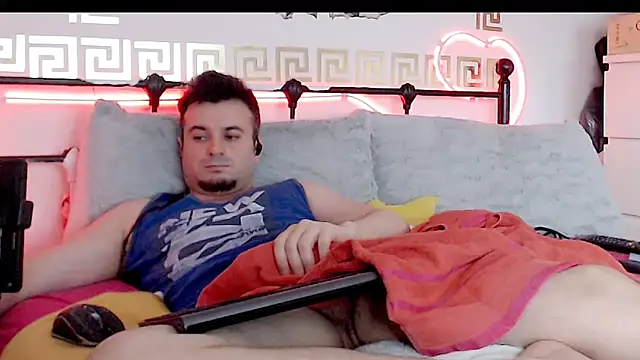 Snapshot of erotico69xxx chatting on September 18, 12:40 pm erotico69xxx online show from September 18, 12:40 pm