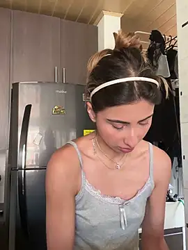 Ameellie online show from February 2, 3:49 pm