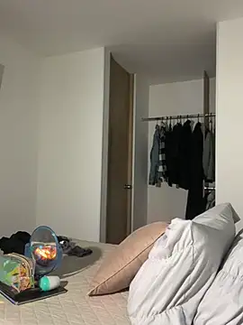 Ameellie online show from March 4, 5:13 pm