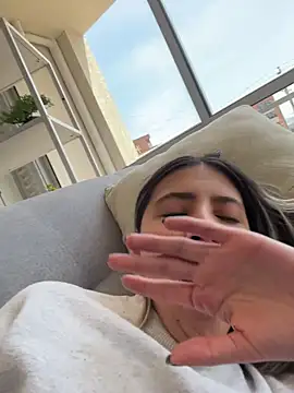 Ameellie online show from March 1, 3:47 pm