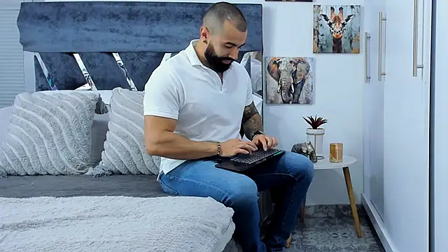 Snapshot of Zack_Froone chatting on June 22, 2:25 pm Zack Froone online show from June 22, 2:25 pm